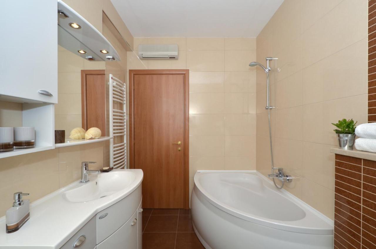 סולין Apartmani Adela מראה חיצוני תמונה