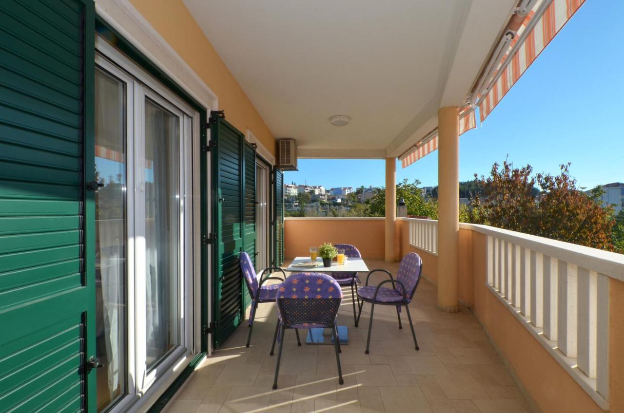 סולין Apartmani Adela מראה חיצוני תמונה