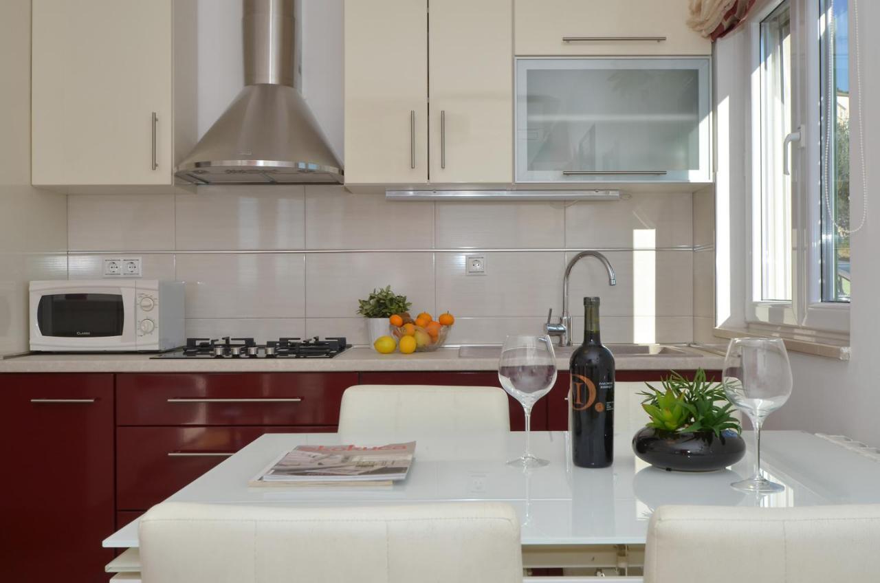 סולין Apartmani Adela מראה חיצוני תמונה