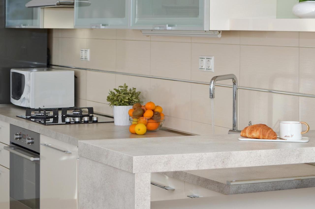 סולין Apartmani Adela מראה חיצוני תמונה