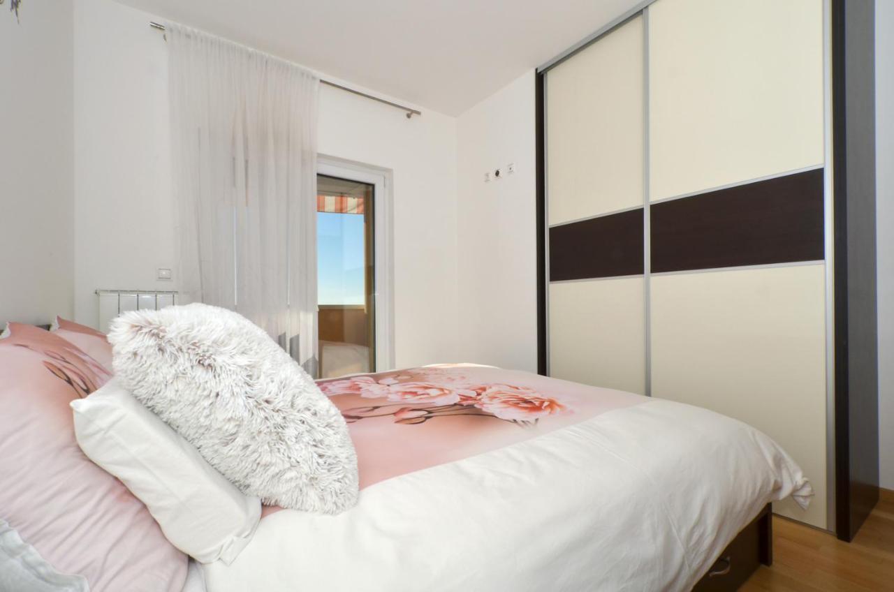 סולין Apartmani Adela מראה חיצוני תמונה