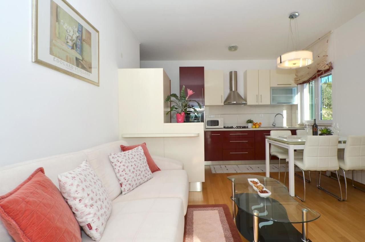 סולין Apartmani Adela מראה חיצוני תמונה