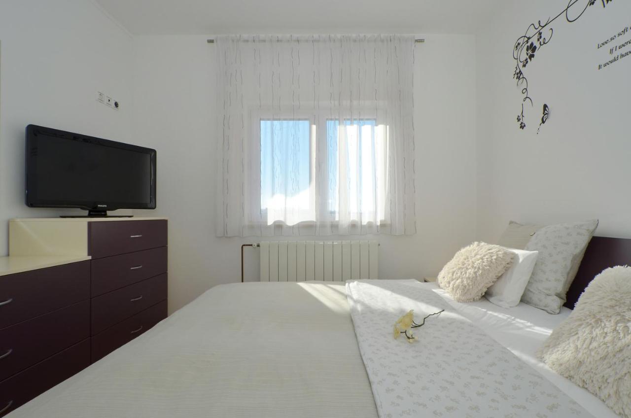 סולין Apartmani Adela מראה חיצוני תמונה